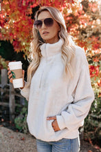 Afbeelding in Gallery-weergave laden, White Traverse Pocketed Sherpa Pullover Sweatshirt