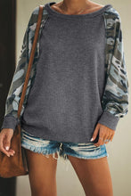 Afbeelding in Gallery-weergave laden, Squadron Thermal Camo Contrast Dolman Top