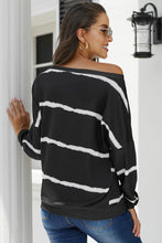 Afbeelding in Gallery-weergave laden, Black Tie Dye Sweatshirt