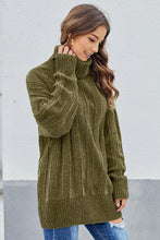 Afbeelding in Gallery-weergave laden, Green Soft Chenille Sweater