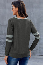 Afbeelding in Gallery-weergave laden, Gray Addicted To You Long Sleeve Sweatshirt
