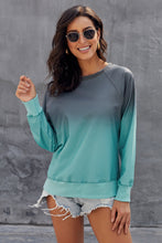 Afbeelding in Gallery-weergave laden, Blue Ombre Crewneck Long Sleeve Sweatshirt
