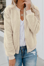 Afbeelding in Gallery-weergave laden, Beige Sugar Plum Fair Pocketed Sherpa Jacket
