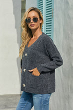 Afbeelding in Gallery-weergave laden, Gray Swoon And Snuggles Chenille Shift Sweater
