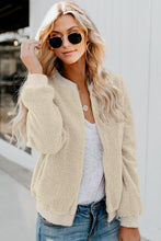 Afbeelding in Gallery-weergave laden, Beige Sugar Plum Fair Pocketed Sherpa Jacket
