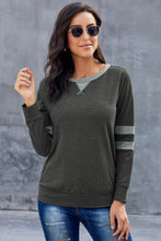 Afbeelding in Gallery-weergave laden, Gray Addicted To You Long Sleeve Sweatshirt
