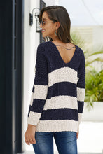 Afbeelding in Gallery-weergave laden, Blue V Neck Loose Color Block Sweater
