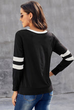 Afbeelding in Gallery-weergave laden, Black Addicted To You Long Sleeve Sweatshirt
