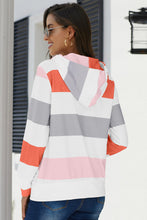Afbeelding in Gallery-weergave laden, Orange Knocking Overlap Hoodie
