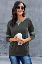 Afbeelding in Gallery-weergave laden, Gray Addicted To You Long Sleeve Sweatshirt
