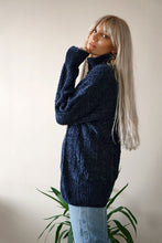 Afbeelding in Gallery-weergave laden, Blue Soft Chenille Sweater
