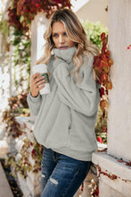 Afbeelding in Gallery-weergave laden, Gray Traverse Pocketed Sherpa Pullover Sweatshirt
