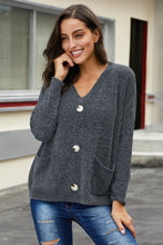 Afbeelding in Gallery-weergave laden, Gray Swoon And Snuggles Chenille Shift Sweater
